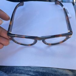 Fresh brand new pair of Gucci glasses