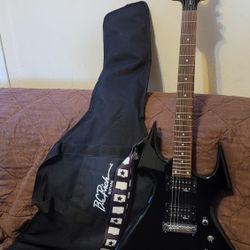 BC RICH BEAST BLACK ONYX SOLID BODY ELECTRIC GUITAR MADE IN KOREA IN BLACK COLOR. 