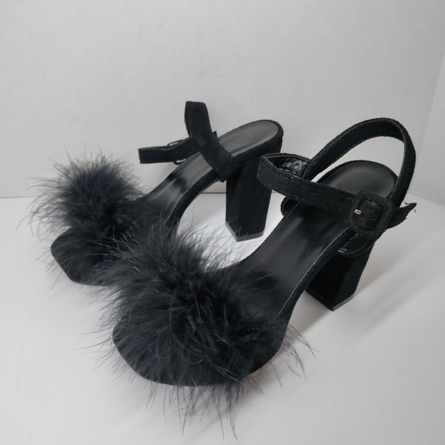 black faux fur platform heels with an ankle strap Size 37( 7 US) NEW