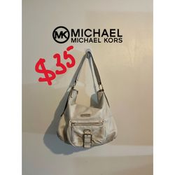 Michael Kors MK Leather Hand Bag ✨