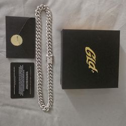 Silver Cuban Necklace.