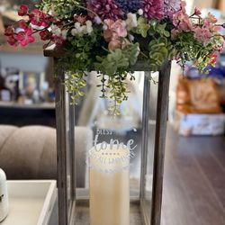 Farmhouse Lantern Decor w/ Floral Arrangement