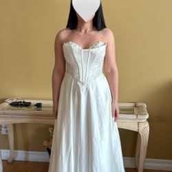 Wedding dress