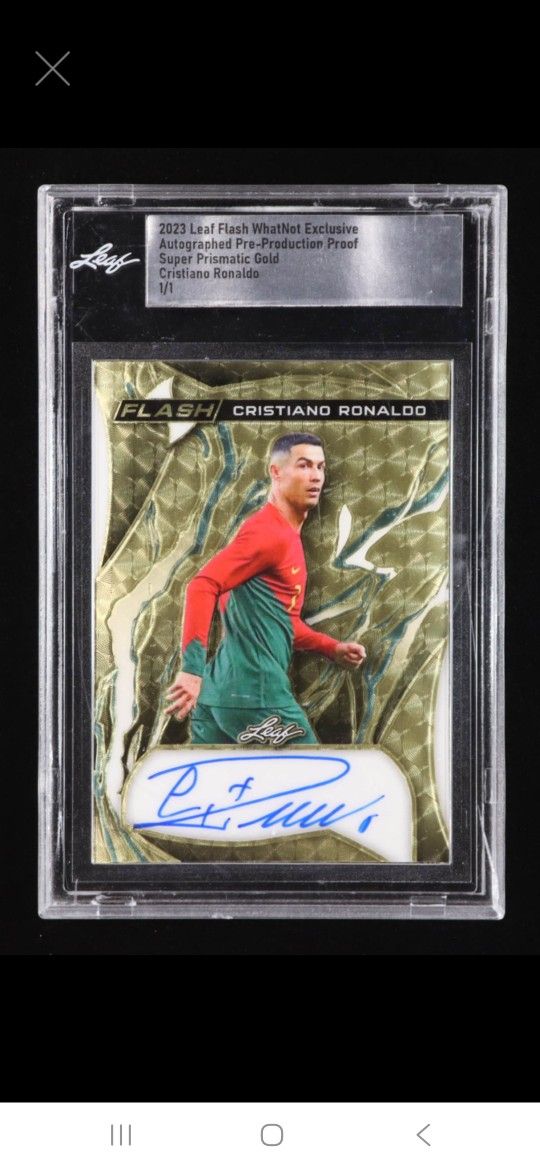 Cristiano Ronaldo 2023 Leaf 1/1 Super Prismatic Gold Auto