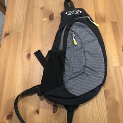 G4Free Triangle Backpack
