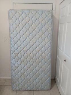 Light blue quilted twin mattress with floral pattern 8inch thick