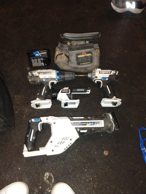 Regular And Impact Drill Hart Brand 20 Volt Battery Flash Light Saza And Bag