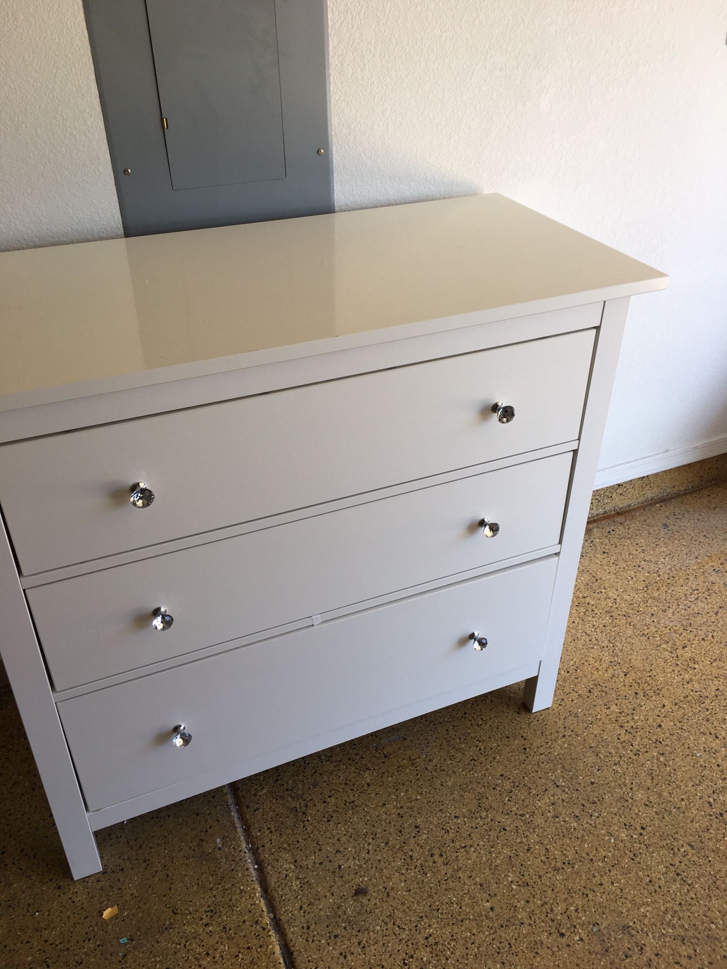 IKEA high gloss white dresser 43w 38 h for Sale in Phoenix, AZ OfferUp