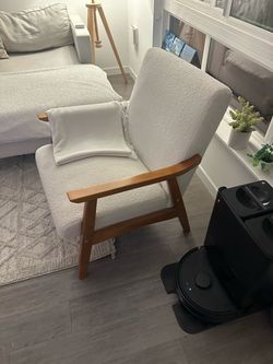 Mid Century Accent chair