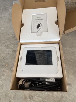 MULTIPLE CLOVER POS SYSTEMS MESSAGE ME FOR INFO 