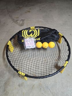 Spikeball Set (LIKE NEW)