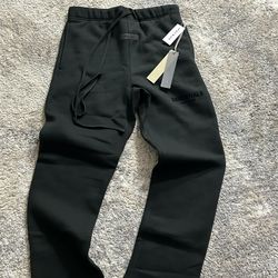 Fear of god essentials stretch limo xs