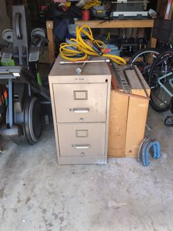 Free file cabinet