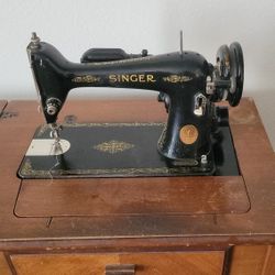 Antique Singer Sewing Machine And Cabinet With Assessories