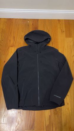 Lululemon Men's Black Hooded Zip Jacket