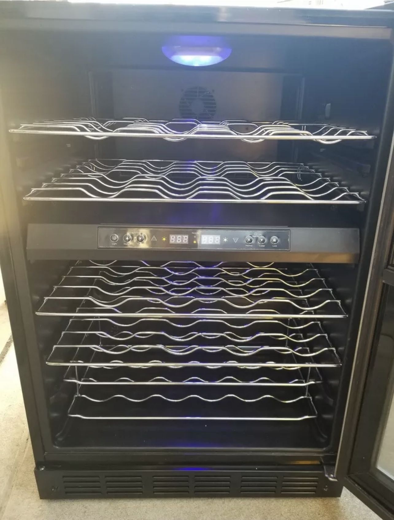 Wine Cooler 44 Bottles (Need Service)