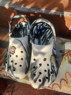CROCS Black&White Men 6 Women 8