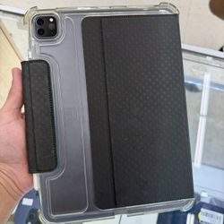 Ipad Pro M1 With Apple Pencil 2 And Case