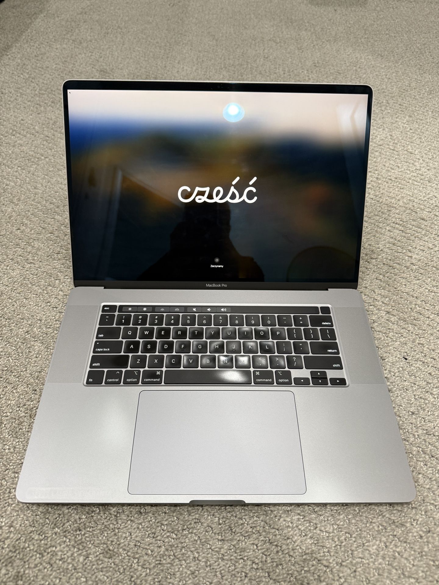 Macbook Pro 2019 16" 2.6 ghz | 16 GB Ram | 512 GB Storage