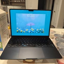 MacBook Air 13 inch 2022, M2 chip, Midnight Blue, 8GB, $500