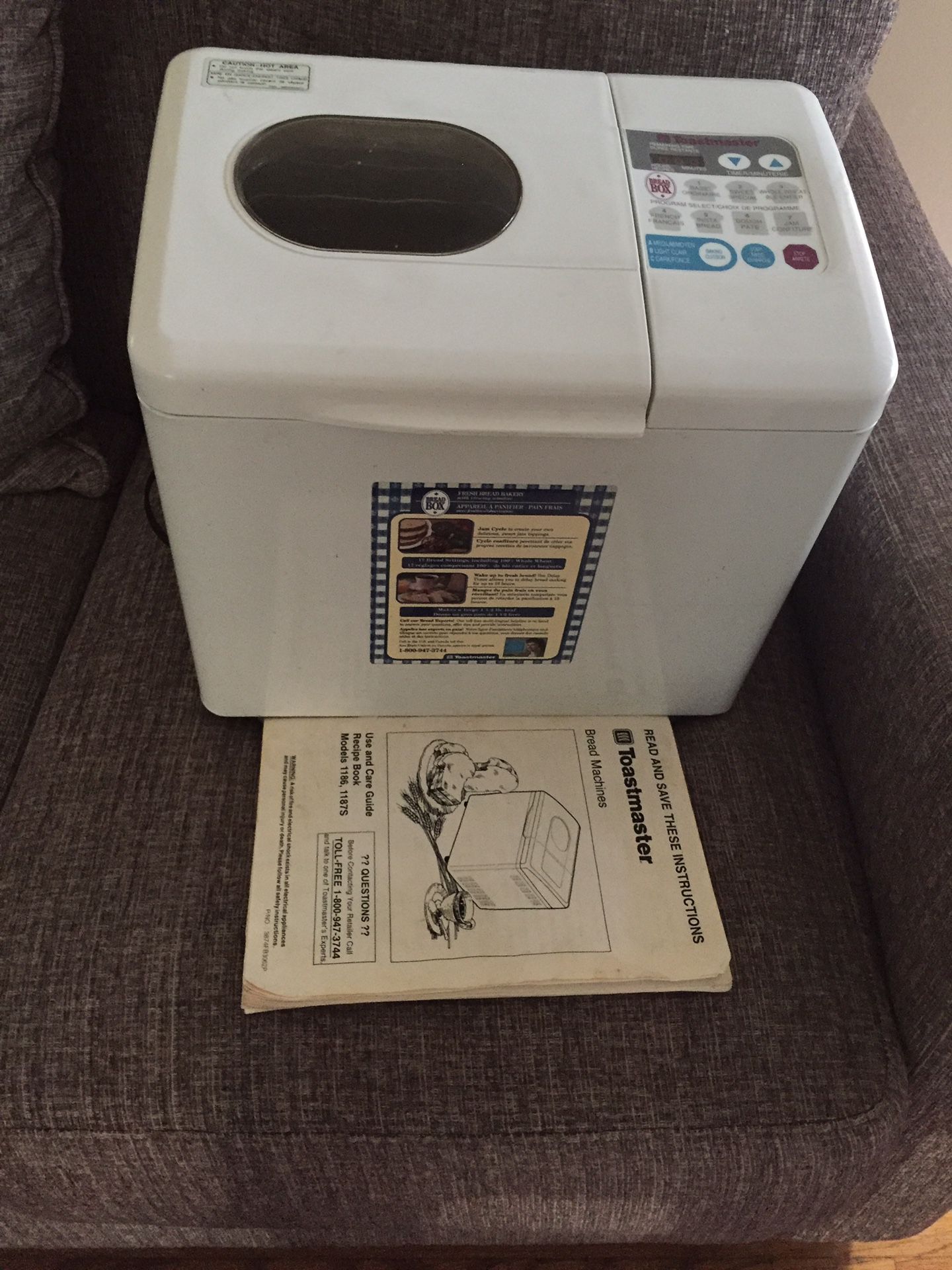 Like new ToastMaster Bread maker w manual book
