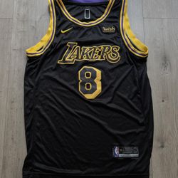 Nike Kobe Bryant Mamba Mentality Los Angeles Lakers Edition Swingman Jersey L
