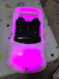 Rainbow High Color Convertible Vehicle 8-In-1 Light-Up strobe