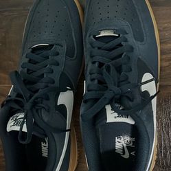 Air Force 1 Low Armory Size 10.5