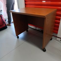 Laminate Wood Finish on Particle Board Office Mini Desk