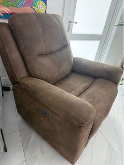Recliner Chair - Electric - Brown