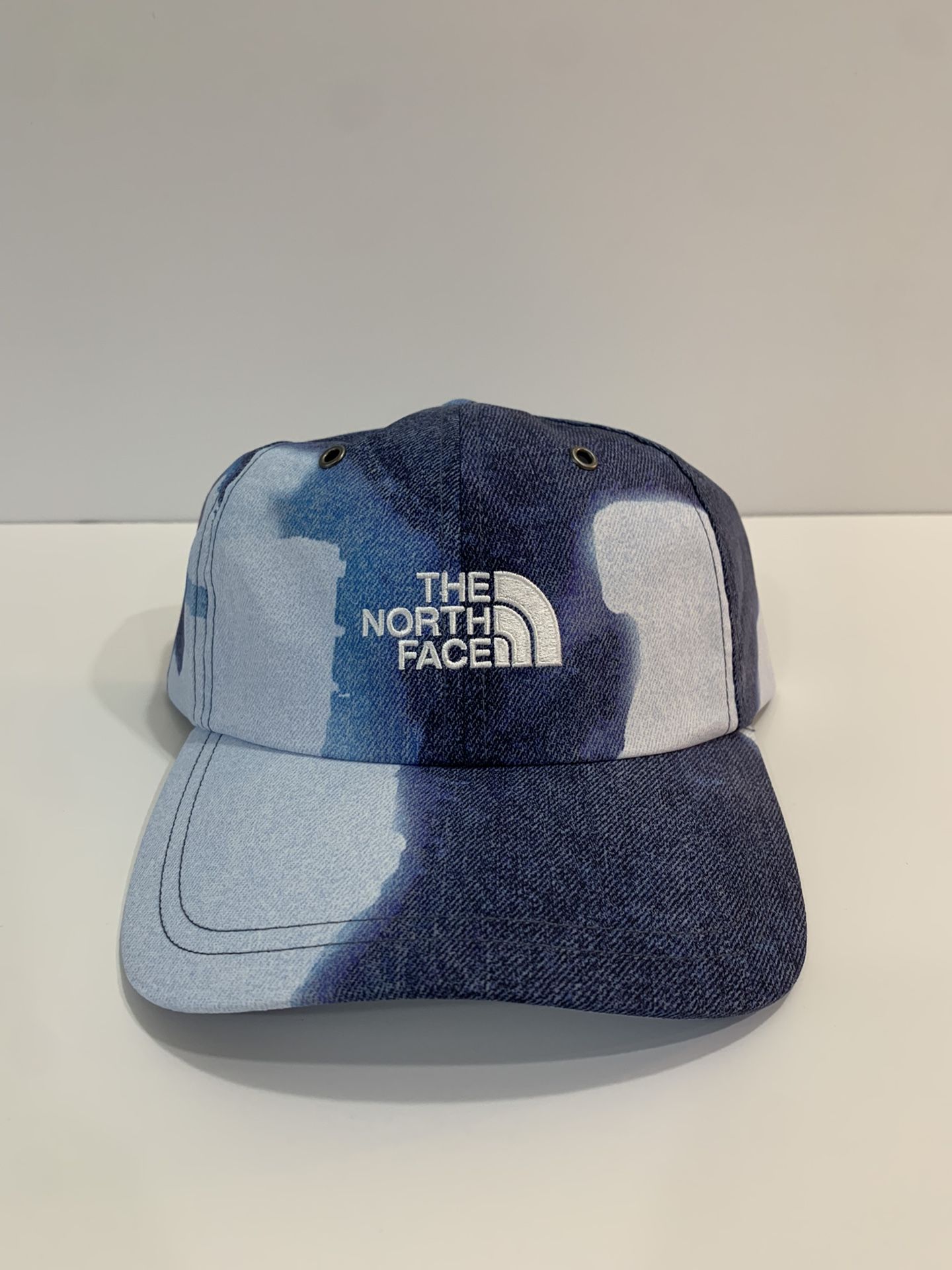 Supreme X The North Face Hat
