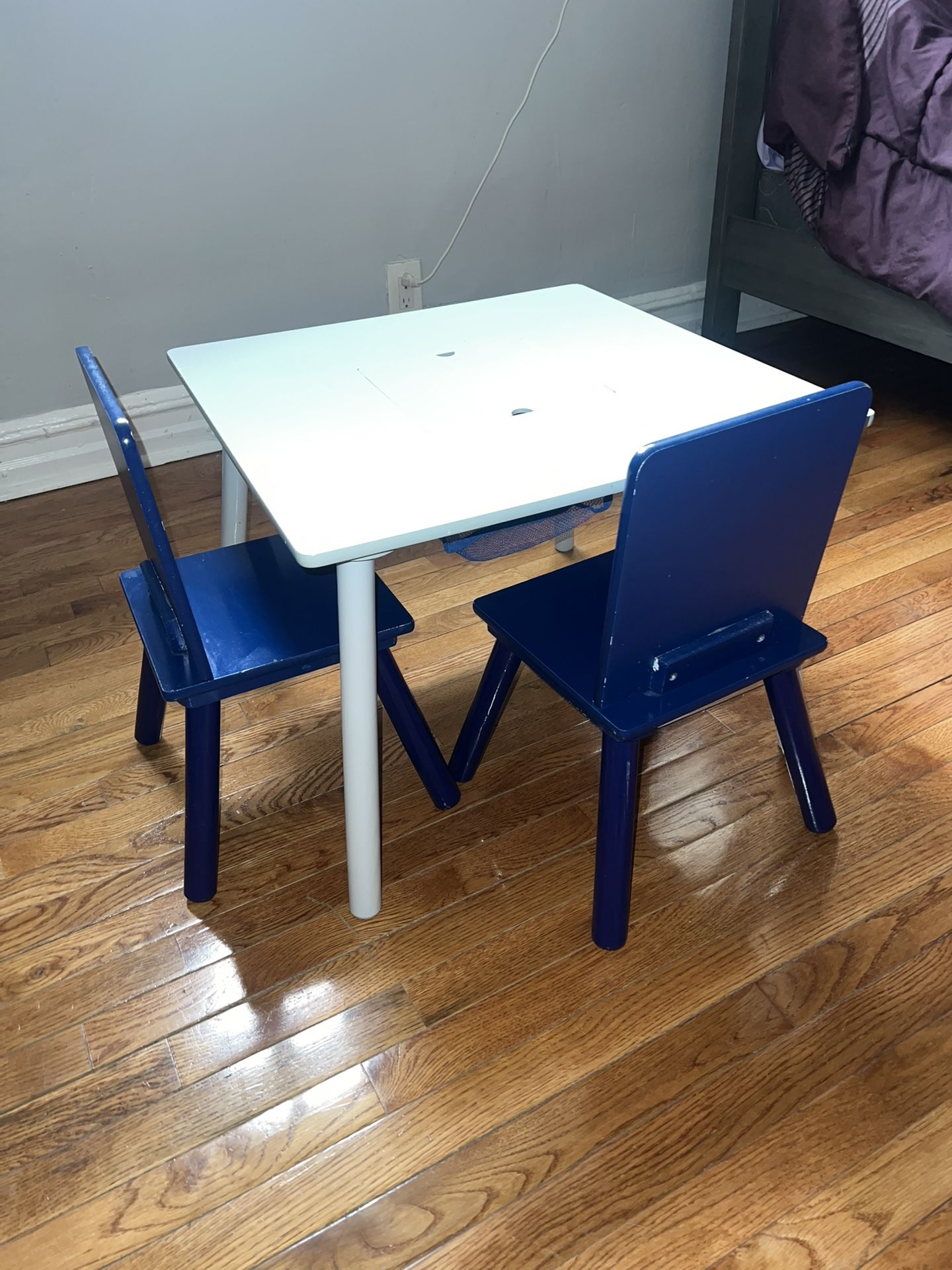 Children’s Table & Chair Set With Storage Bag