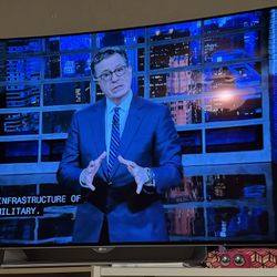 Curved OLED 1080p Smart TV - 55" LG