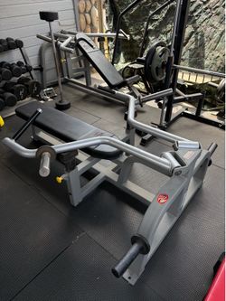 Chest Press Machine (commercial grade)