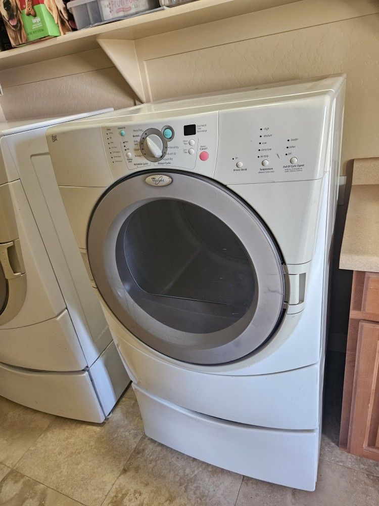 Whirlpool Duet Electric Dryer Works Great