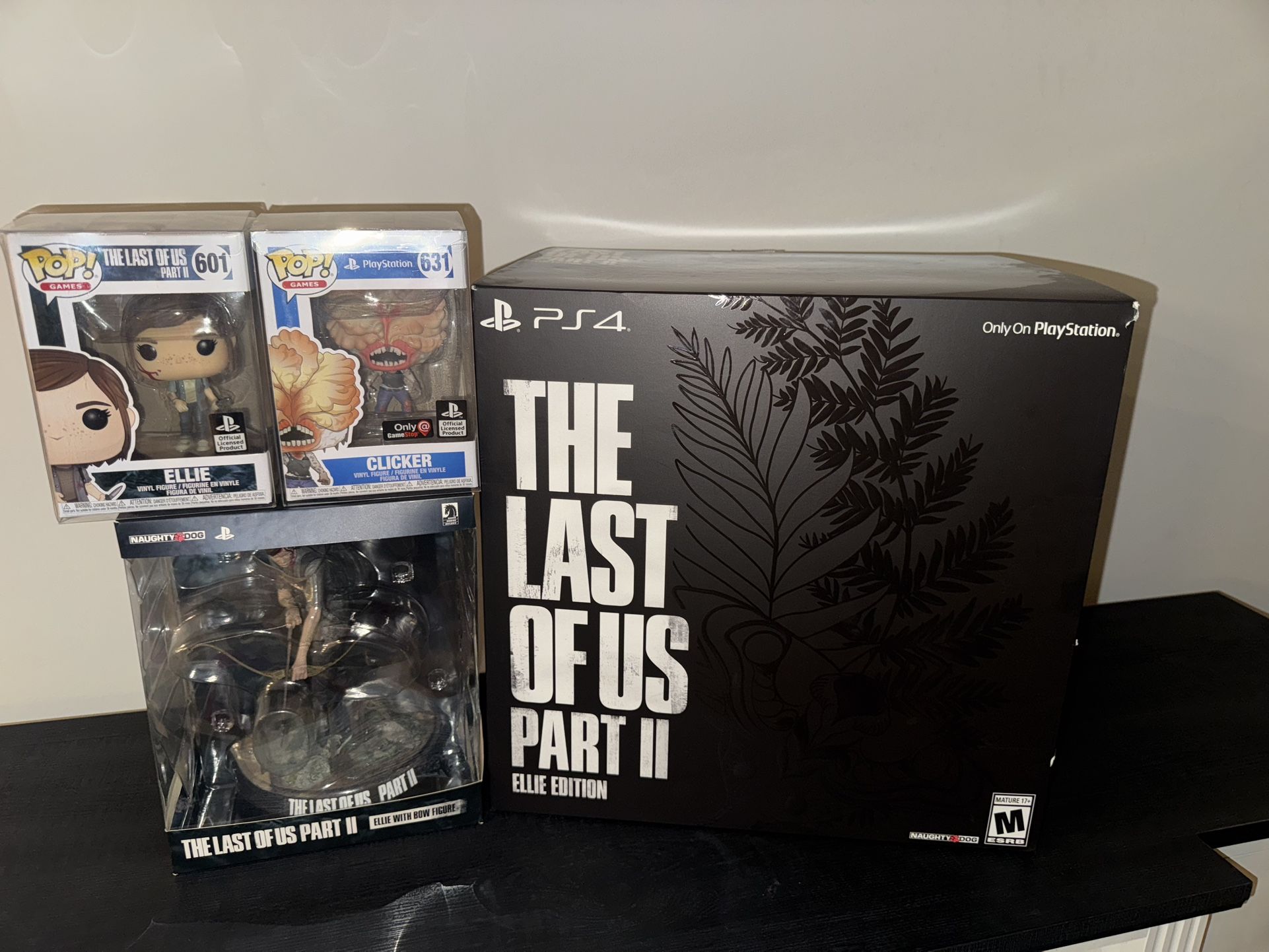 The last of us Ellie Edition bundle