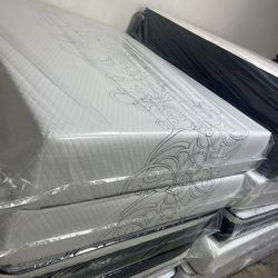 MATTRESS AND FURNITURE GREAT QUALITY