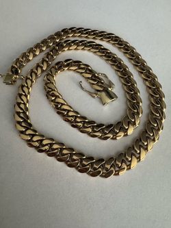 14K Gold Plated Stainless Steel 10mm Miami Cuban Link Chain Necklace – 24 Inches