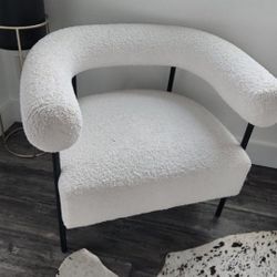 2 Chairs 