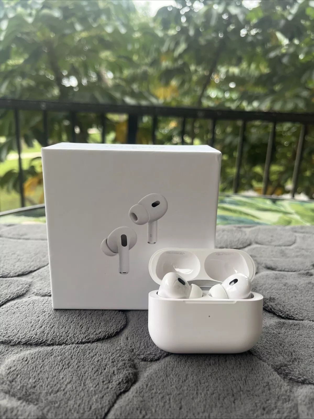 Apple AirPods Pro With MagSafe Charging Case - White