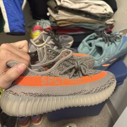 Yeezys Size 9