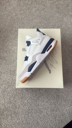 Jordan 4 Sb size 9.5M