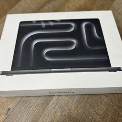 MacBook Pro 14 inch  512gb  8gb M3 Pro chip 