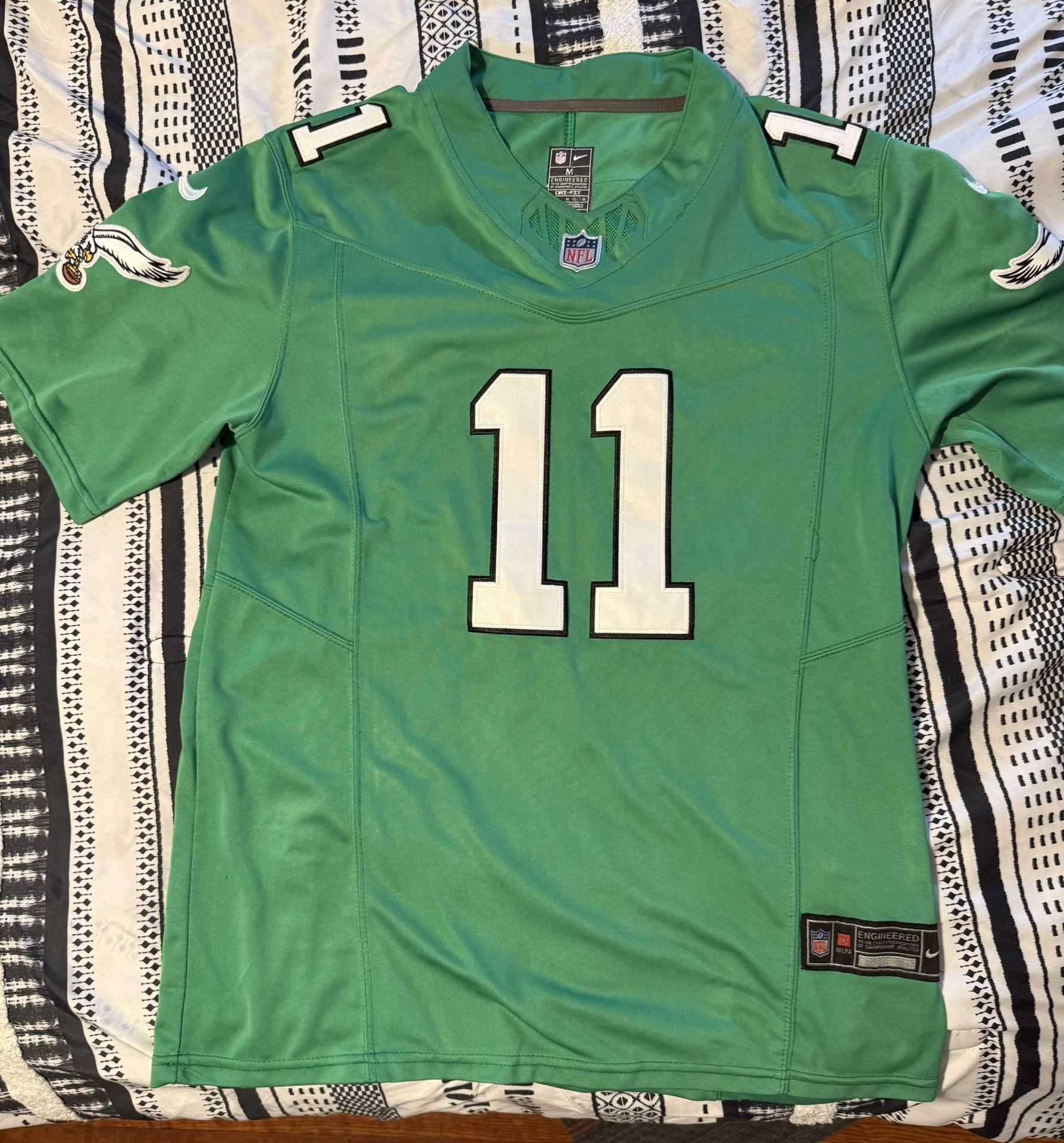 Aj Brown Kelly Green Jersey Size Medium