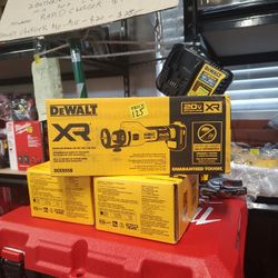 DeWalt 20 V Max Brushless XR Drywall Cut Out Tool 