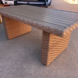New In Box Heavy Duty Outdoor Patio Furniture Table