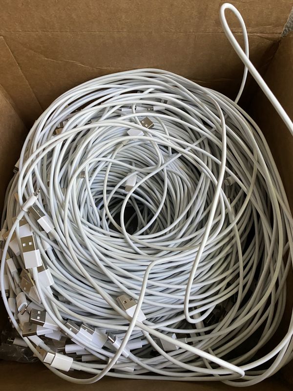 200 OEM Apple iPhone/iPad Chargers for Sale in Seattle, WA - OfferUp