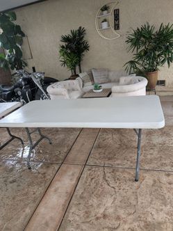 2 Tables Heavy duty 6Ft