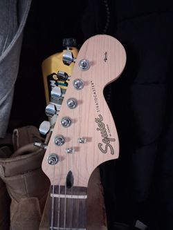 Squier Affinity Stratocaster Electric Guitar