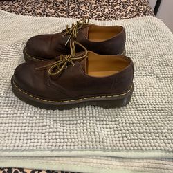 Dr. Martens brown leather oxfords, Size US 7 women’s